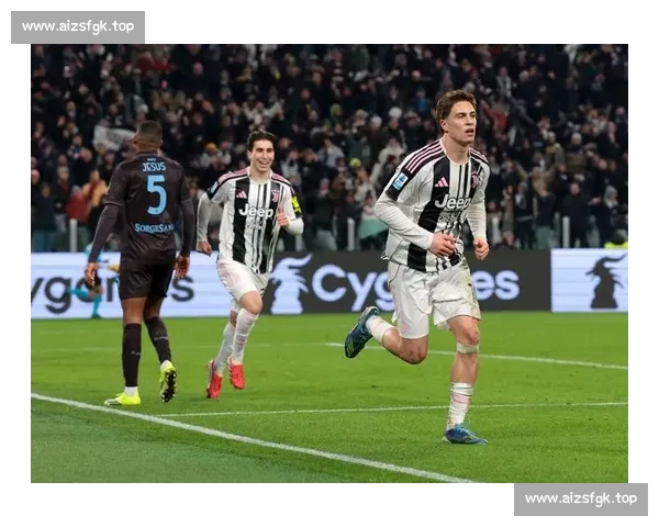 意甲豪门争冠形势突变米兰双雄尤文迎关键战那不勒斯罗马紧追不舍